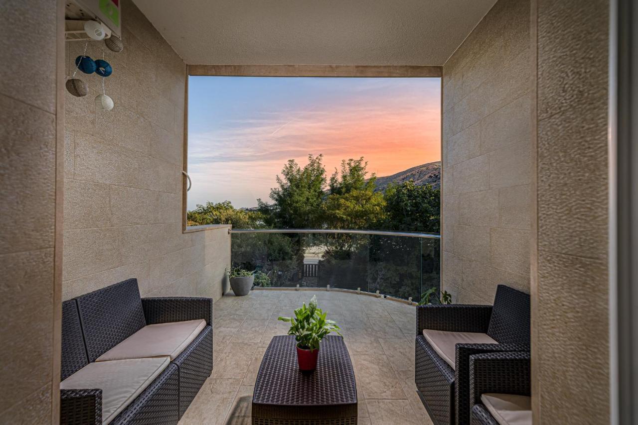 Studio Holiday Adriatic Pag Town Esterno foto